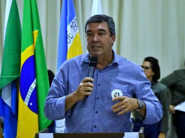 Nos EUA, Riedel participa de reuniões com empresários