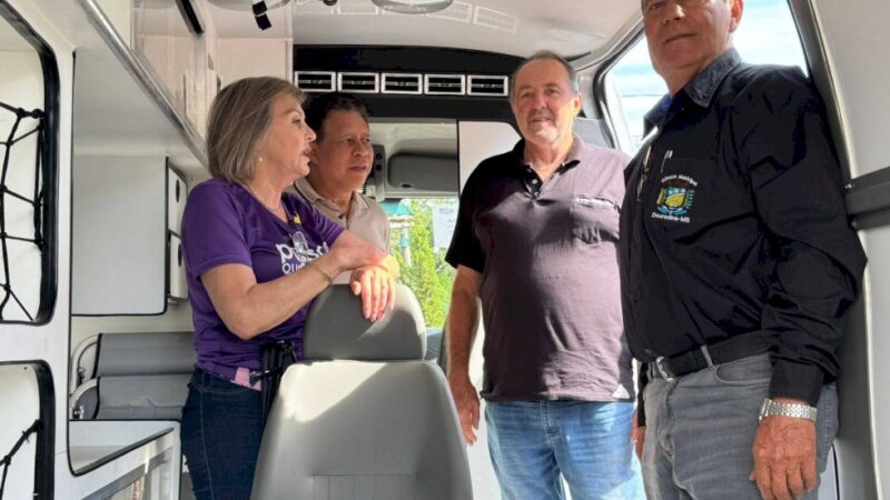Prefeita Conquista Nova Ambulância para Reforçar Transporte de Pacientes de Douradina