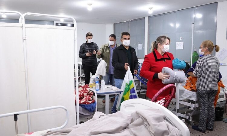 Hospital da Vida recebe cobertores da campanha “Cuidando com Amor e Aquecendo Vidas”