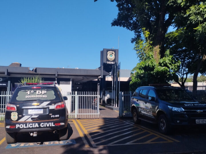 Após cobrança de carteira profissional, marido de professora ameaça diretor em escola