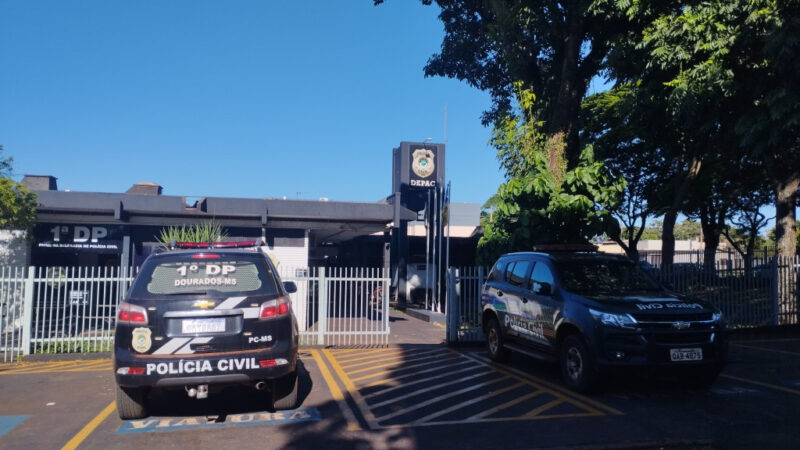 Após cobrança de carteira profissional, marido de professora ameaça diretor em escola
