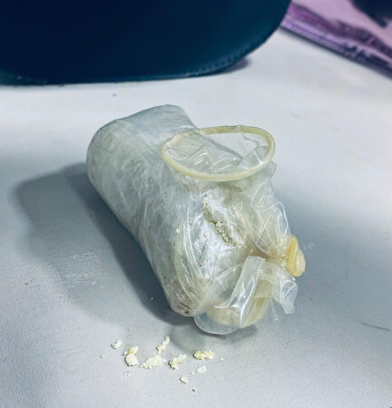 Mulher é presa com cocaína escondida nas partes íntimas em Dourados