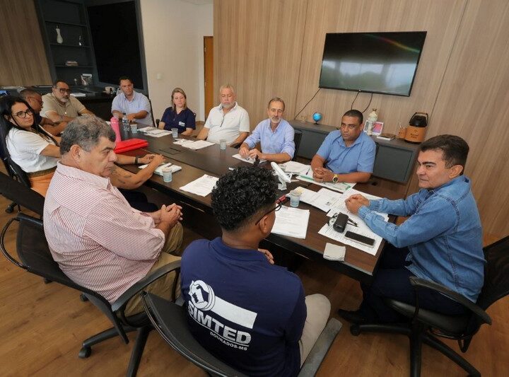 Dourados melhora 21 posições no ranking salarial 2025 da Fetems