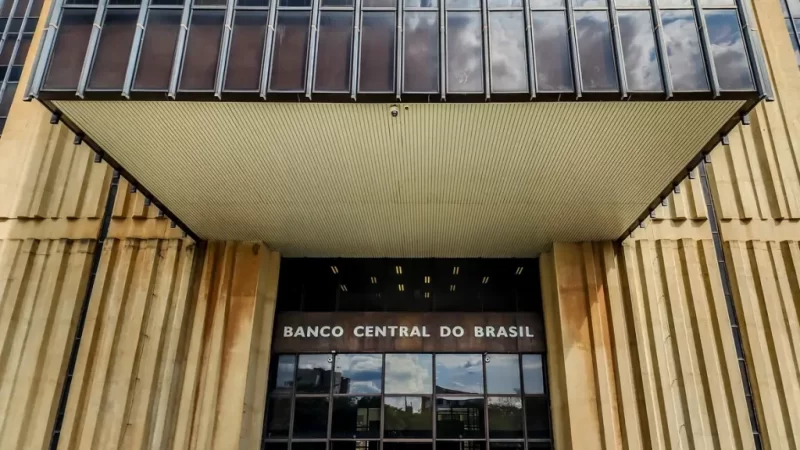 Mercado financeiro reduz previsão da inflação para 5,46%