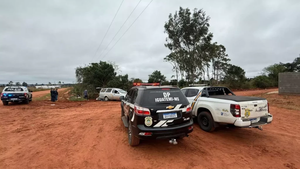 Suspeito de matar homem com pisões na cabeça e enterrar corpo em cova