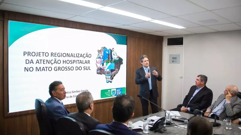 Riedel apresenta projeto de Regionalização da Atenção Hospitalar em reunião com deputados