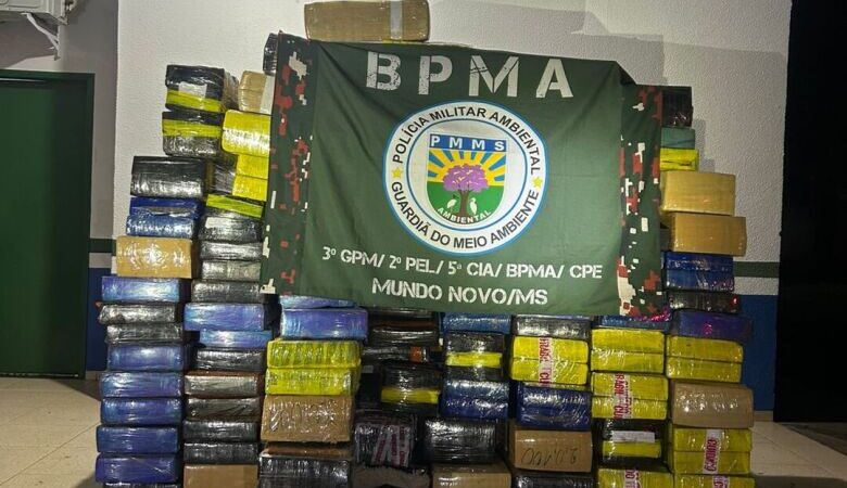 Veículos com mais de 1,6t de maconha são encontrados abandonados