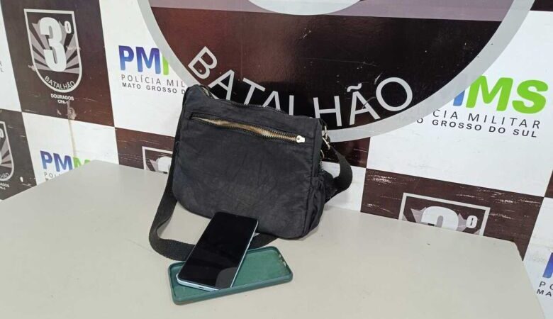 Furto em loja termina com marido preso e mulher detida por xingar policiais em Dourados