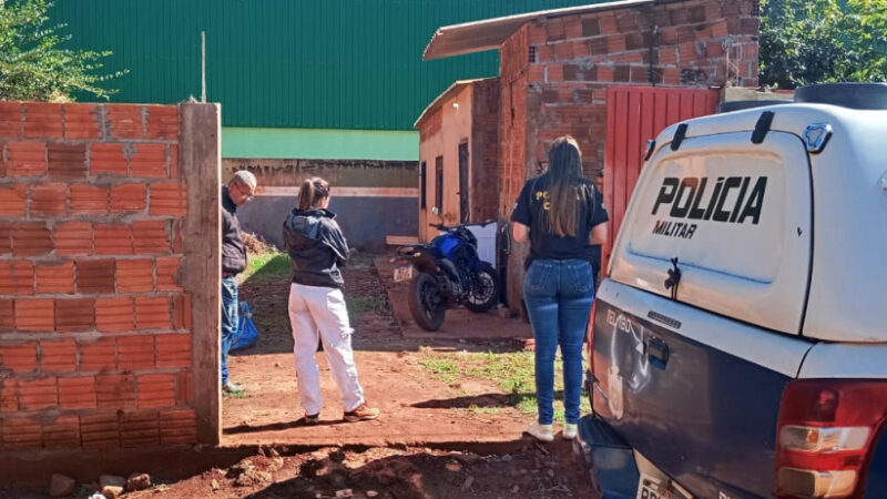 Homem é encontrado morto nos fundos de escola estadual na Vila São Brás