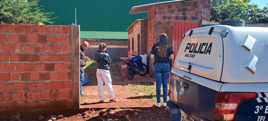 Homem é encontrado morto nos fundos de escola estadual na Vila São Brás