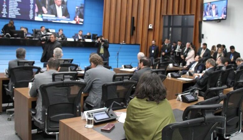 Projeto que prevê recurso a fundos estaduais será votado nesta terça-feira