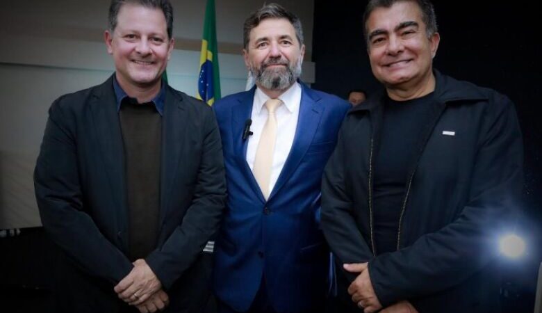 Renato Câmara participa de posse da ACED e reforça apoio ao setor empresarial de Dourados