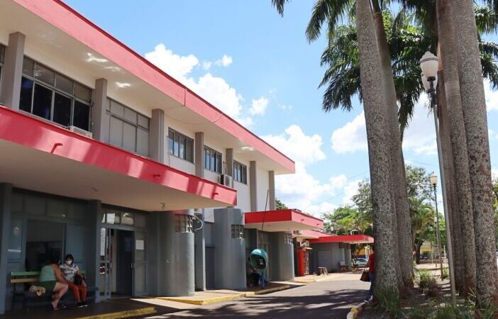 Homem em surto que ameaçou a mãe e PM’s ficará preso após alta médica