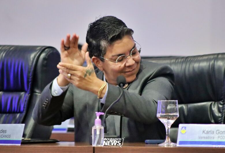 Denúncia contra Isa será analisada pela procuradoria e fica para depois do recesso