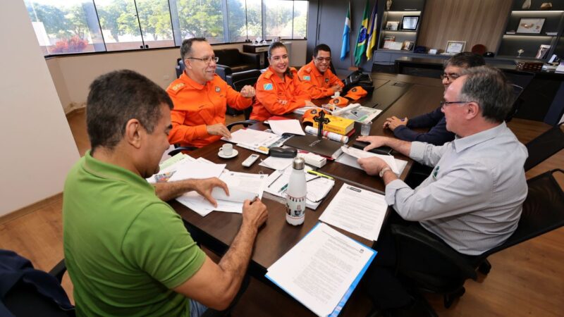 Prefeitura firma convênio com Bombeiros e consolida volta dos voos comerciais