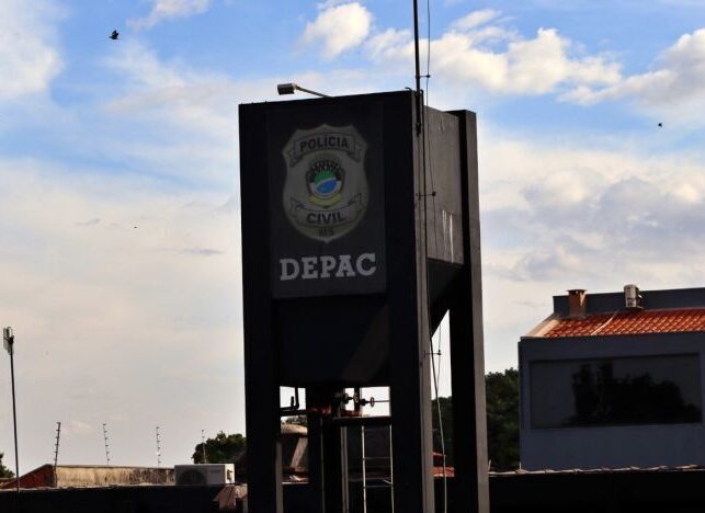 Após crise de ciúmes por chamada no celular, mulher é agredida pelo companheiro