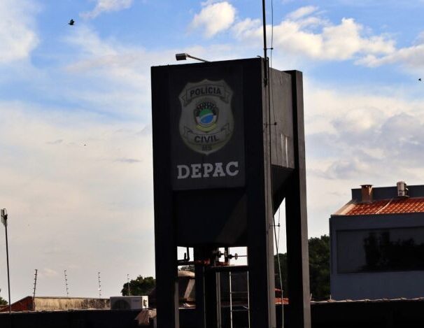 Mulher é presa após furtar ferramentas de caminhão no Jardim Água Boa