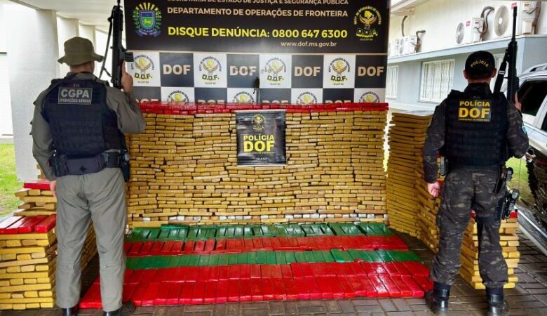 Veículos com 2,2 toneladas de maconha são apreendidos durante ação conjunta