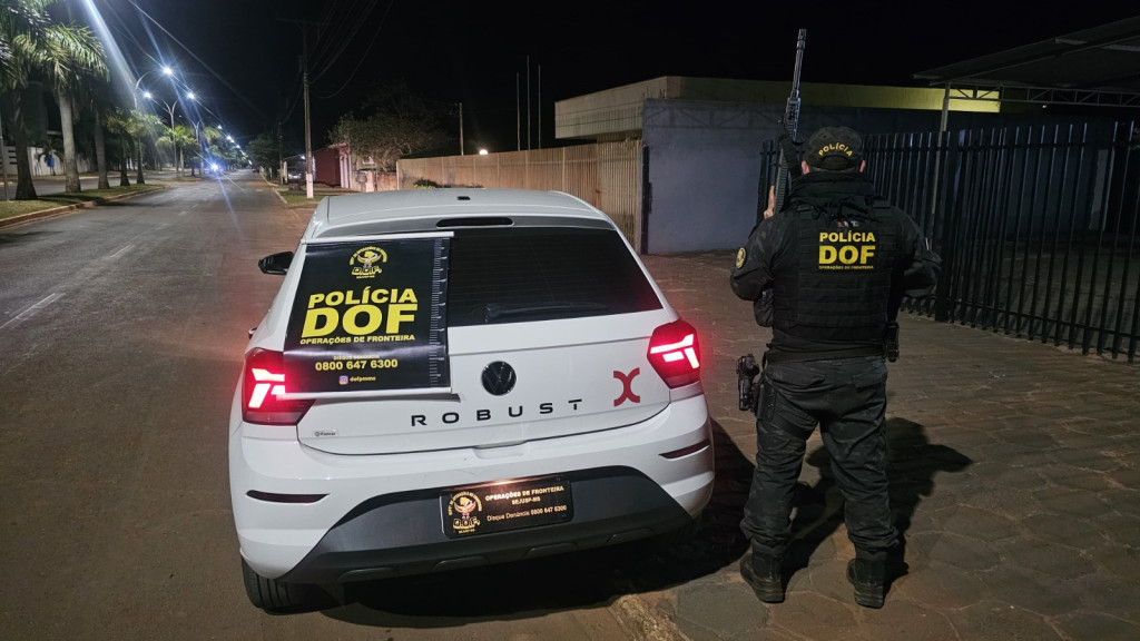 Rapaz é preso em Paranhos com veículo furtado no Paraná