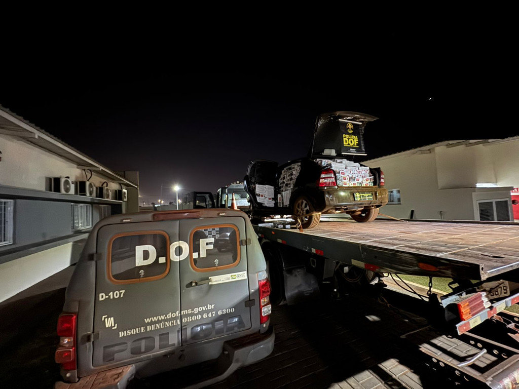 Três veículos são apreendidos carregados com cigarros do Paraguai na BR-463