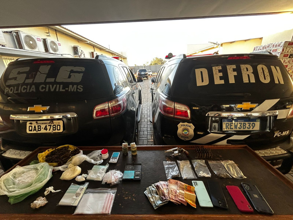 Quatro integrantes do Comando Vermelho são presos em bairros Dourados