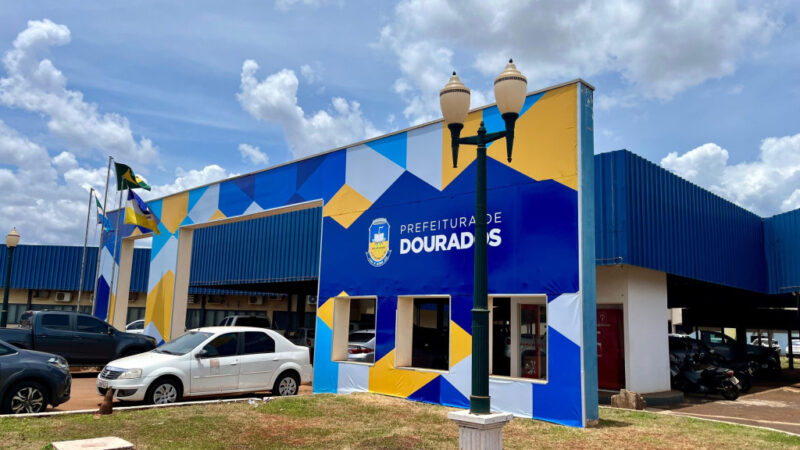 Prefeitura antecipa salários de quase 10 mil servidores e dinheiro já está na conta