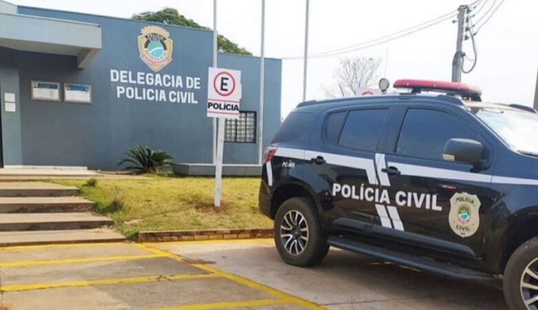 Traficante abandona 2t de drogas após perseguição e foge a pé