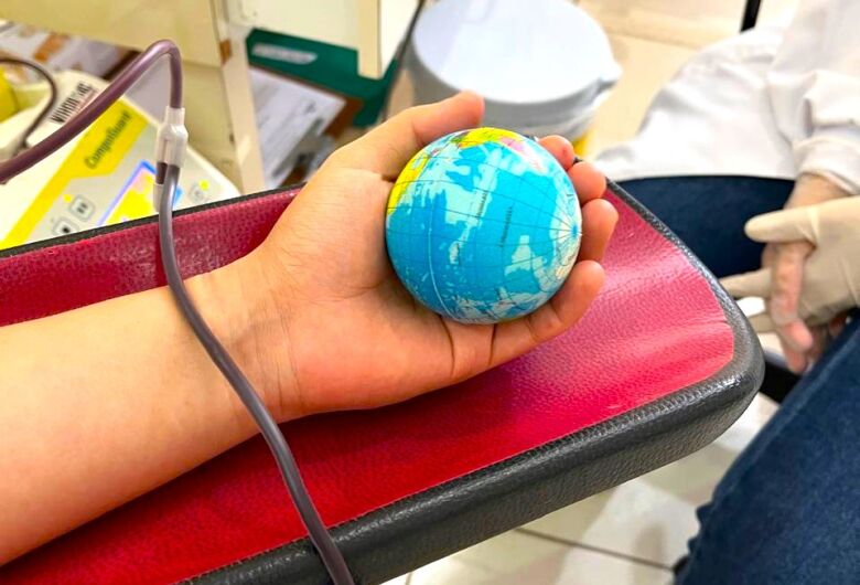 Doações de sangue aumentam, mas não atingem meta diária para manter estoque regular