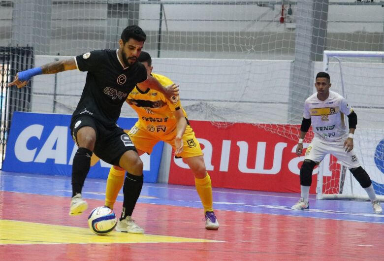 Juventude AG toma de 6 em Santa Catarina e acaba eliminado do Brasileiro