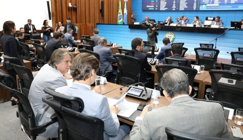 Parlamentares apreciarão seis propostas nesta quinta-feira