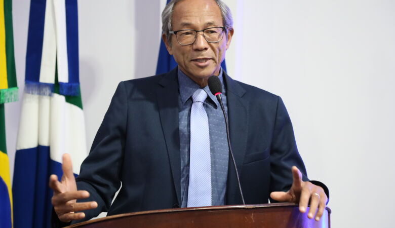 Elias Ishy solicita informações sobre agentes de saúde e endemias