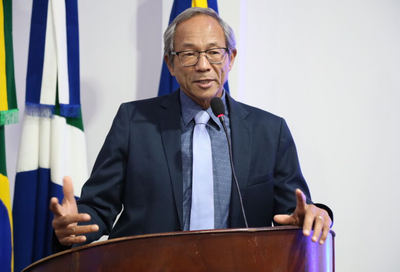 Elias Ishy solicita informações sobre agentes de saúde e endemias