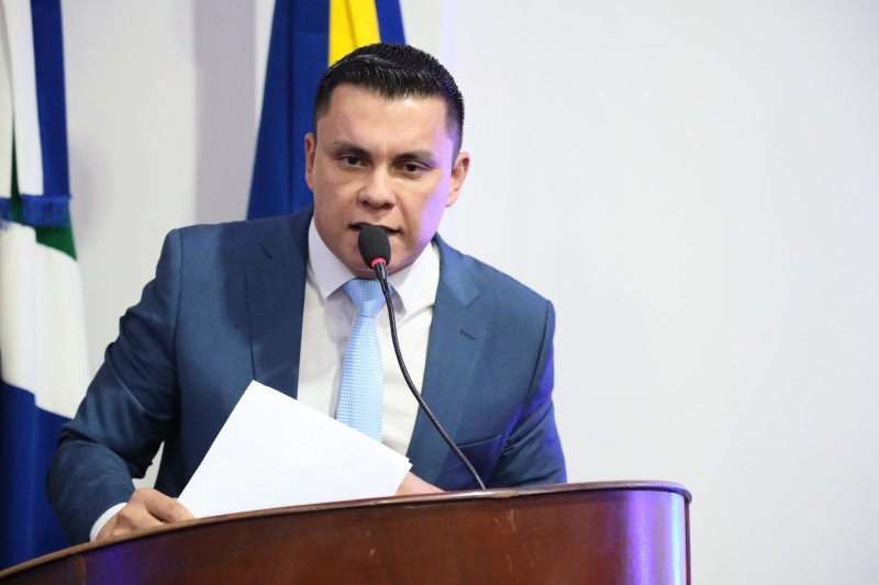 Prefeitura atende vereador Dalton e recupera travessão da Fazenda Rincão