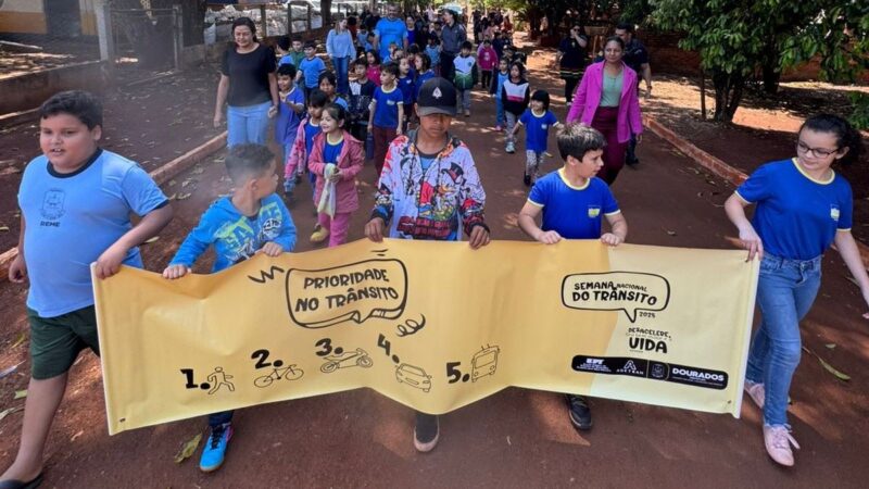 Prefeitura leva ação educativa sobre trânsito a alunos do distrito de Panambi