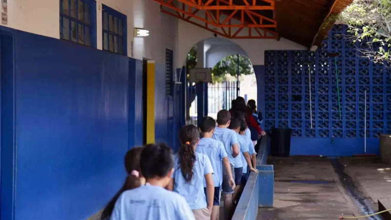 Concurso com previsão de 10 mil vagas para a Semed será publicado nesta semana