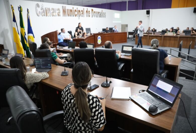 Câmara de Dourados implanta sistema de votação eletrônica