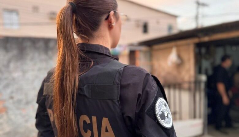 Homem é preso em flagrante em ação contra pornografia infantojuvenil