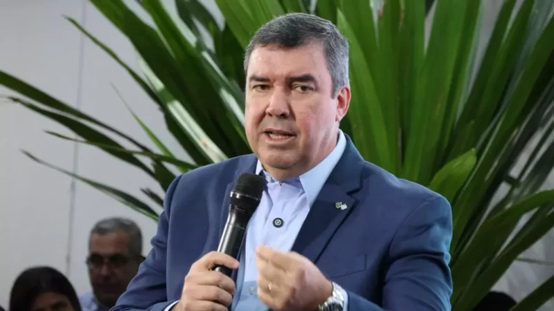 Riedel participa de solenidade da PMMS e entrega de ambulâncias