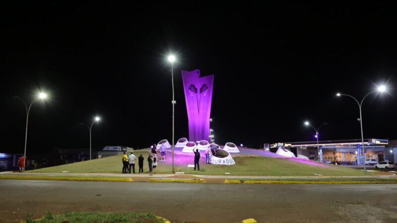 Prefeitura revitaliza Monumento ao Colono e instala iluminação especial com LED