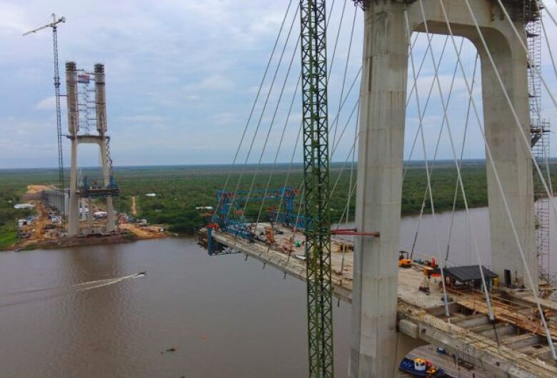 Aos 48 anos, MS abre caminhos e leva seus produtos aos países vizinhos