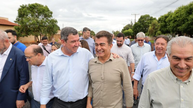 Com Riedel, prefeito Marçal diz que asfalto do Guaicurus realiza sonho de 20 anos
