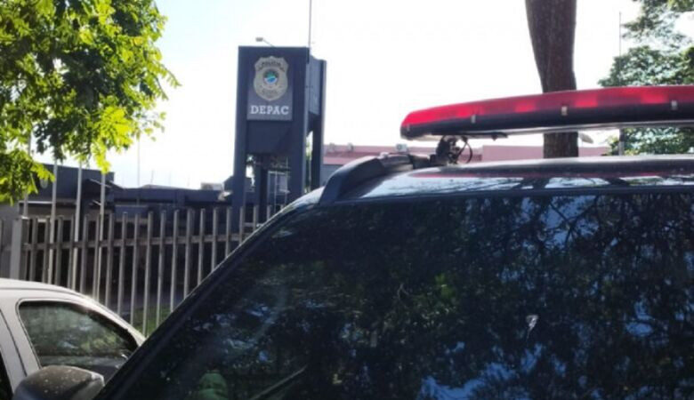 Segurança detém ladrão após flagrá-lo furtando seu carro na Avenida Marcelino Pires