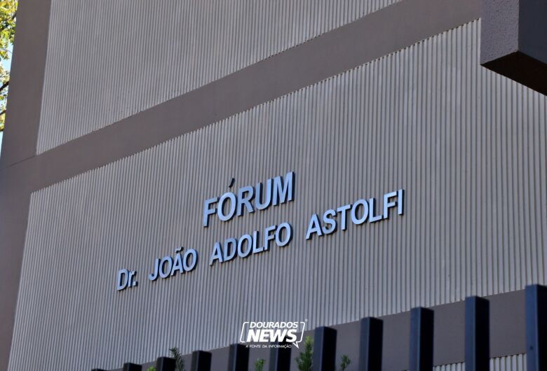 Justiça determina internação de menores que planejavam ataque em escola