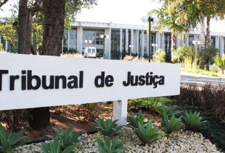 Desembargador alvo de operação da PF se aposenta do Tribunal de Justiça