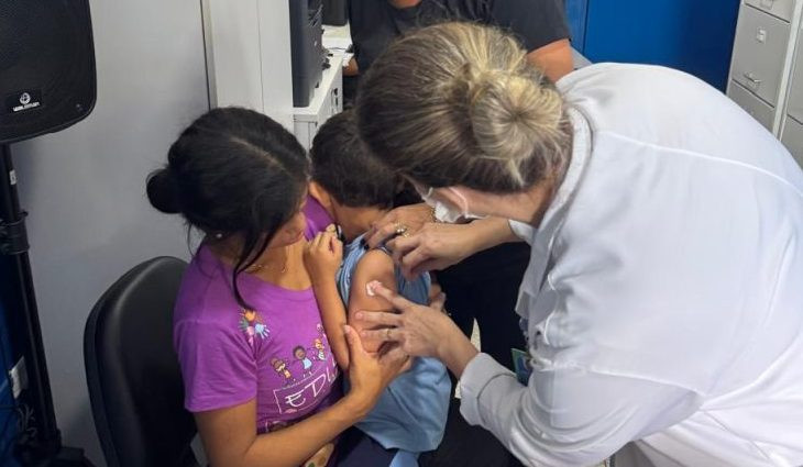 MS multivacinação para atualização da caderneta de crianças e adolescentes