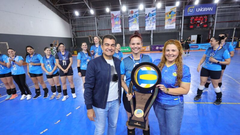 Prefeitura premia os campeões do voleibol nos Jogos Abertos de Dourados 