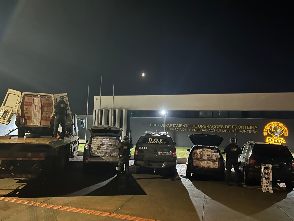 Homem é preso em meio a comboio com 11 mil pacotes de cigarros paraguaios na BR-463