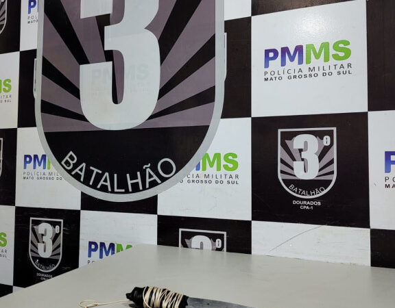 “Saia da frente”: Homem é preso após ameaçar a filha e genro em Dourados