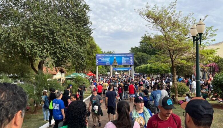 Zé Teixeira propõe inclusão de Romaria Diocesana no Calendário Oficial