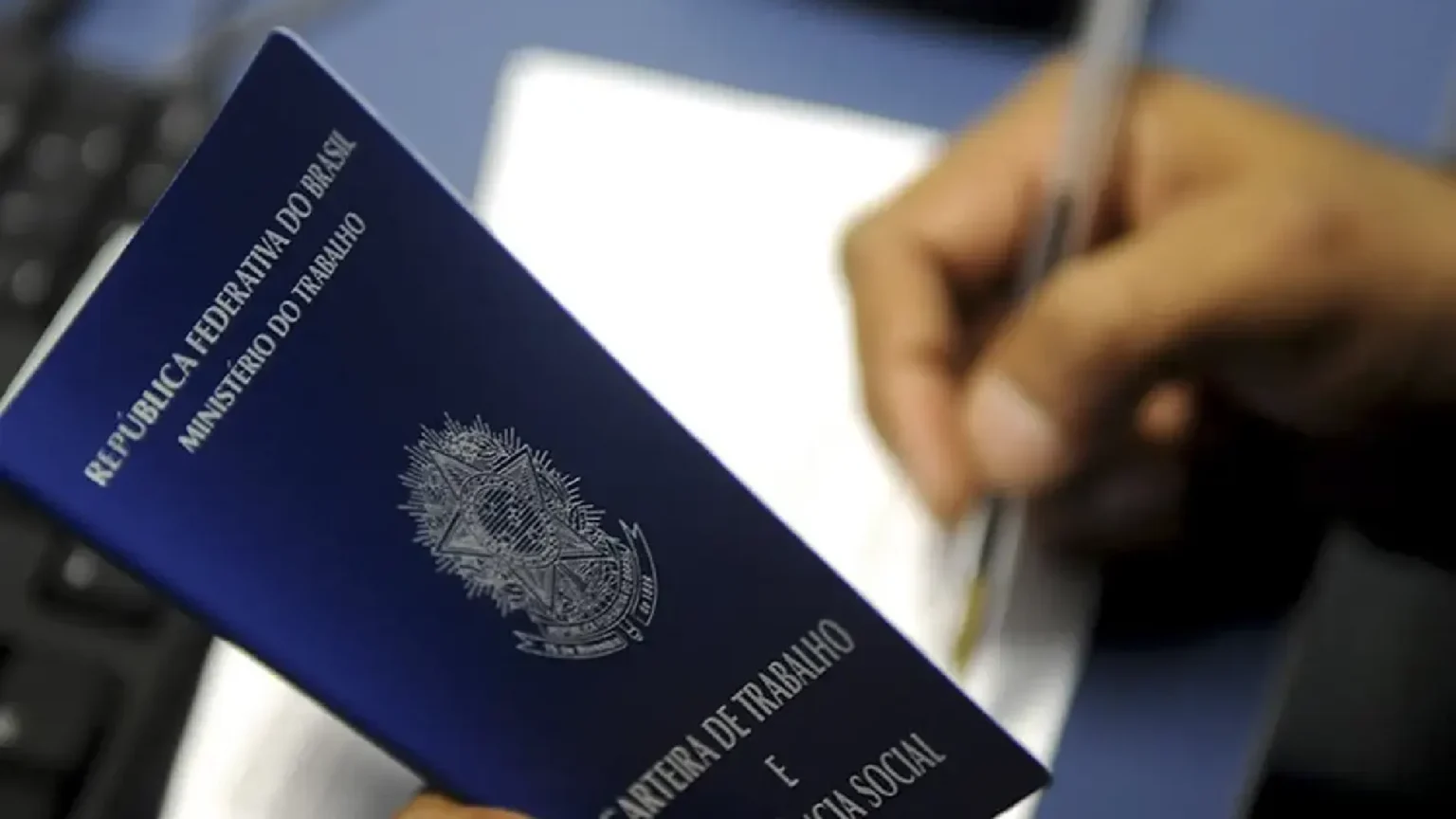 De jornalista a barista: semana começa com 4,2 mil oportunidades de emprego em MS